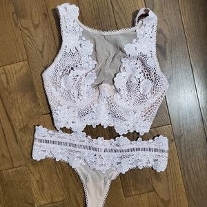 Victoria's Secret Bra and Thong Panty Set, 32D and Small